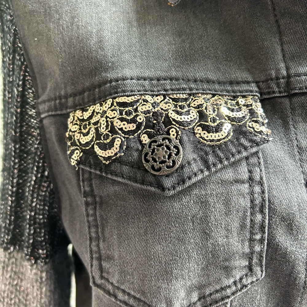 Desigual Multicolored Jean Jacket with Mixed Textiles & Unique Design, size 40 - Picture 3 of 10